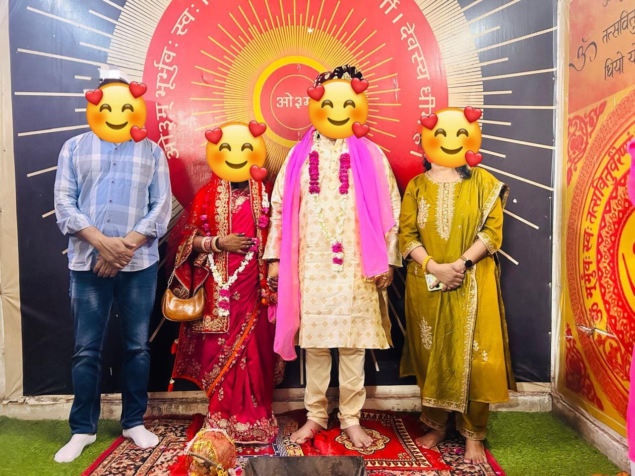 Real bride and groom at Arya Samaj hawan kund 7 pheras