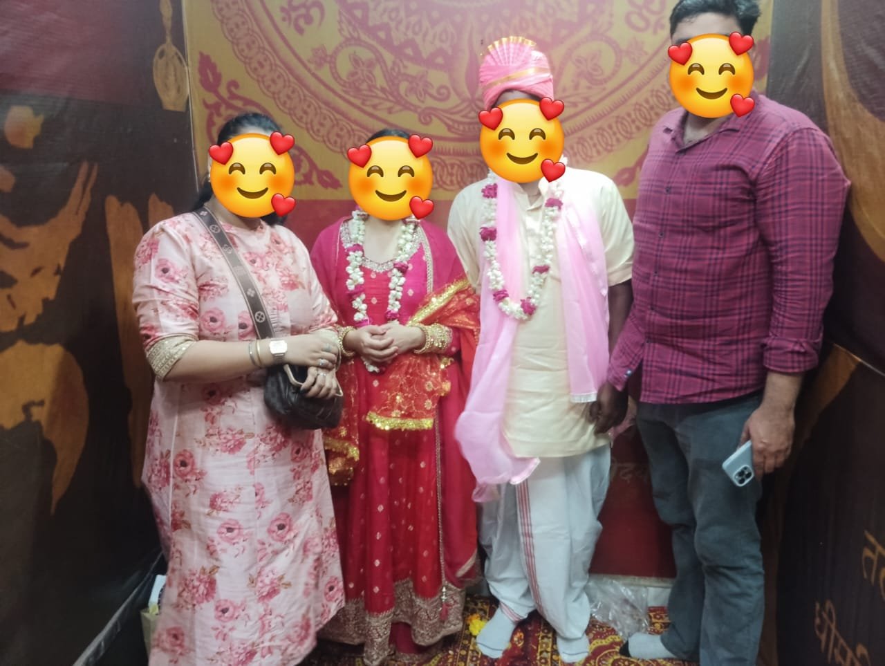 Real couple with witnesses in Arya Samaj Mandap ceremony Delhi